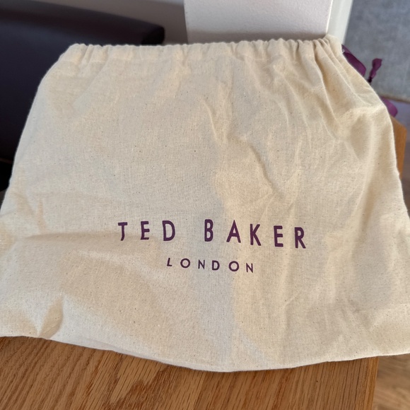 Tory Burch Leather crossbody bag - Picture 14 of 15